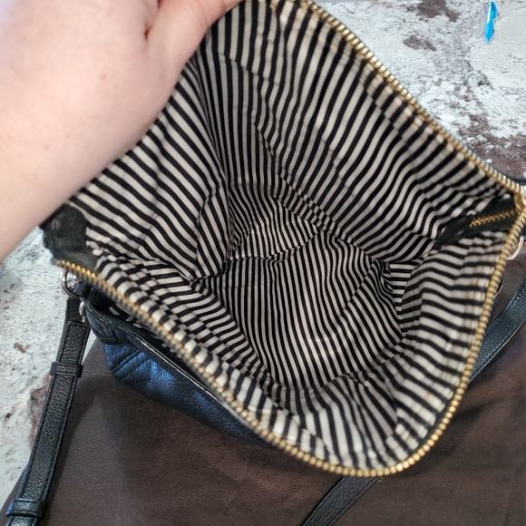 Kate Spade Black Pebbled Leather Cobble Hill Little Minka Bag - Picture 13 of 17